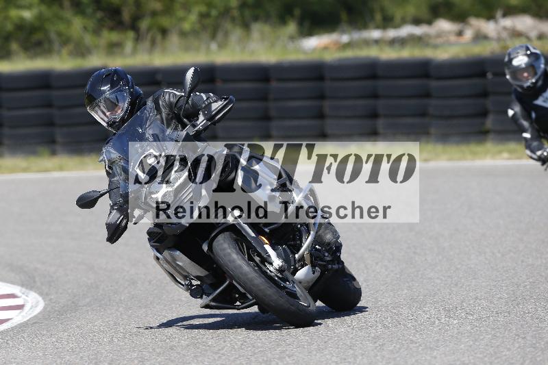 /Archiv-2025/48 25.08.2025 Cornu Master School ADR/blau-bleu/73